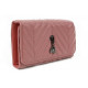 Tmavě růžová klopnová dámská peněženka s kovovou ozdobou Tarquinia