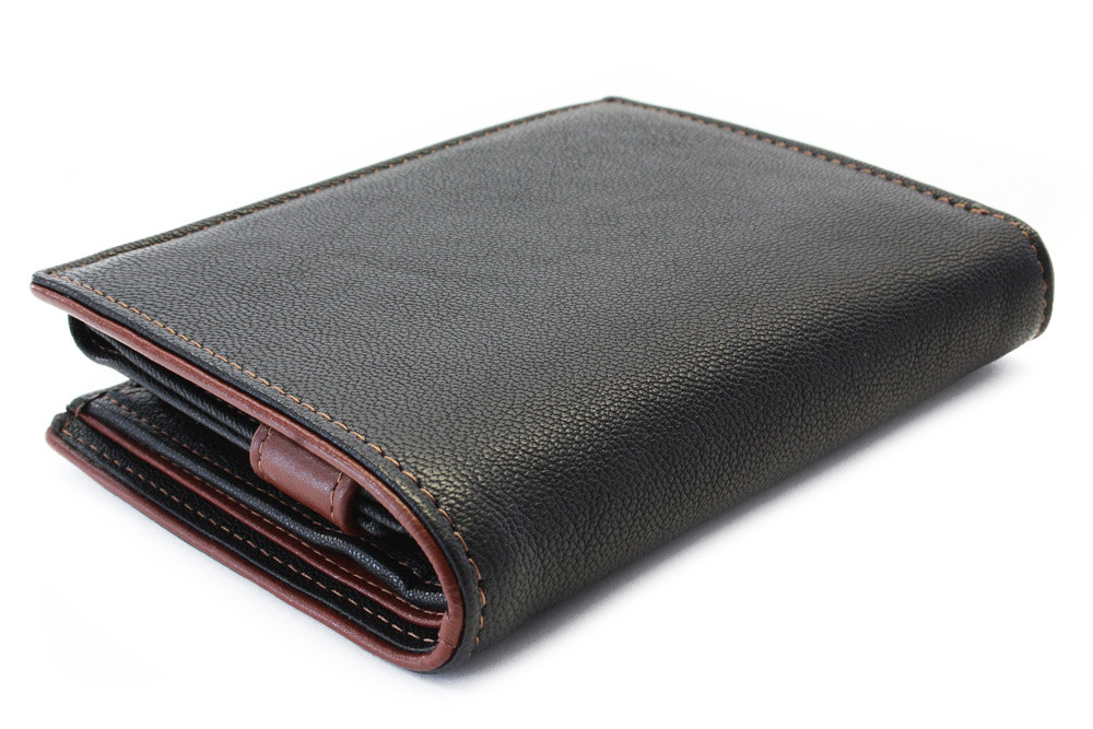 Černá pánská kožená peněženka s hnědou zápinkou Jennie