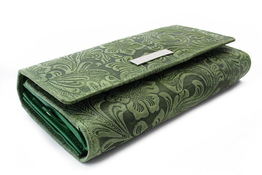 Zelená klopnová kožená dámská peněženka se vzorem Ourania