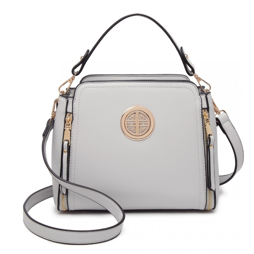 Světle šedá zipová crossbody dámská kabelka Zivana