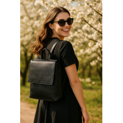 Černý městský kožený batoh Neville