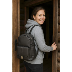 Černý kožený praktický batoh Fridlie