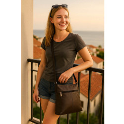 Hnědočerná dámská kožená crossbody kabelka Margaret