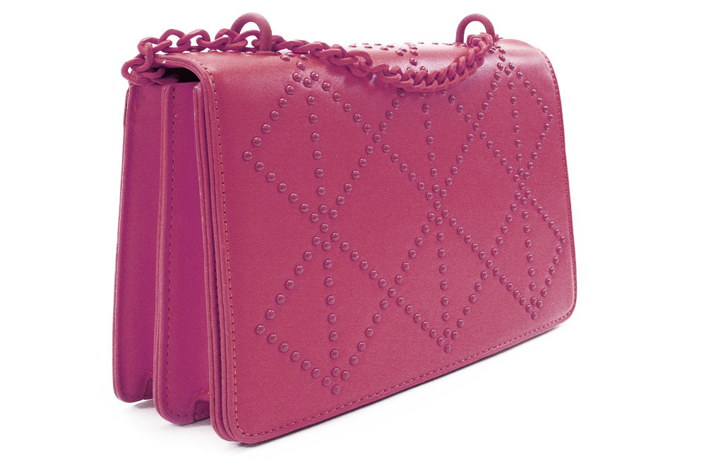 Tmavě růžová dámská crossbody kabelka s ozdobnou klopnou Dobea