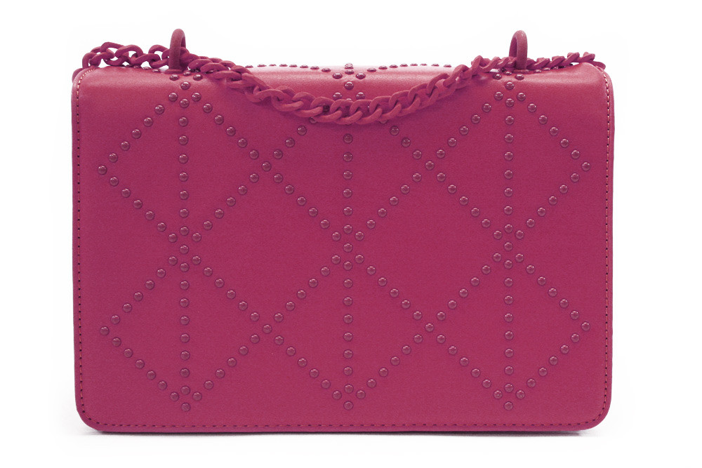 Tmavě růžová dámská crossbody kabelka s ozdobnou klopnou Dobea