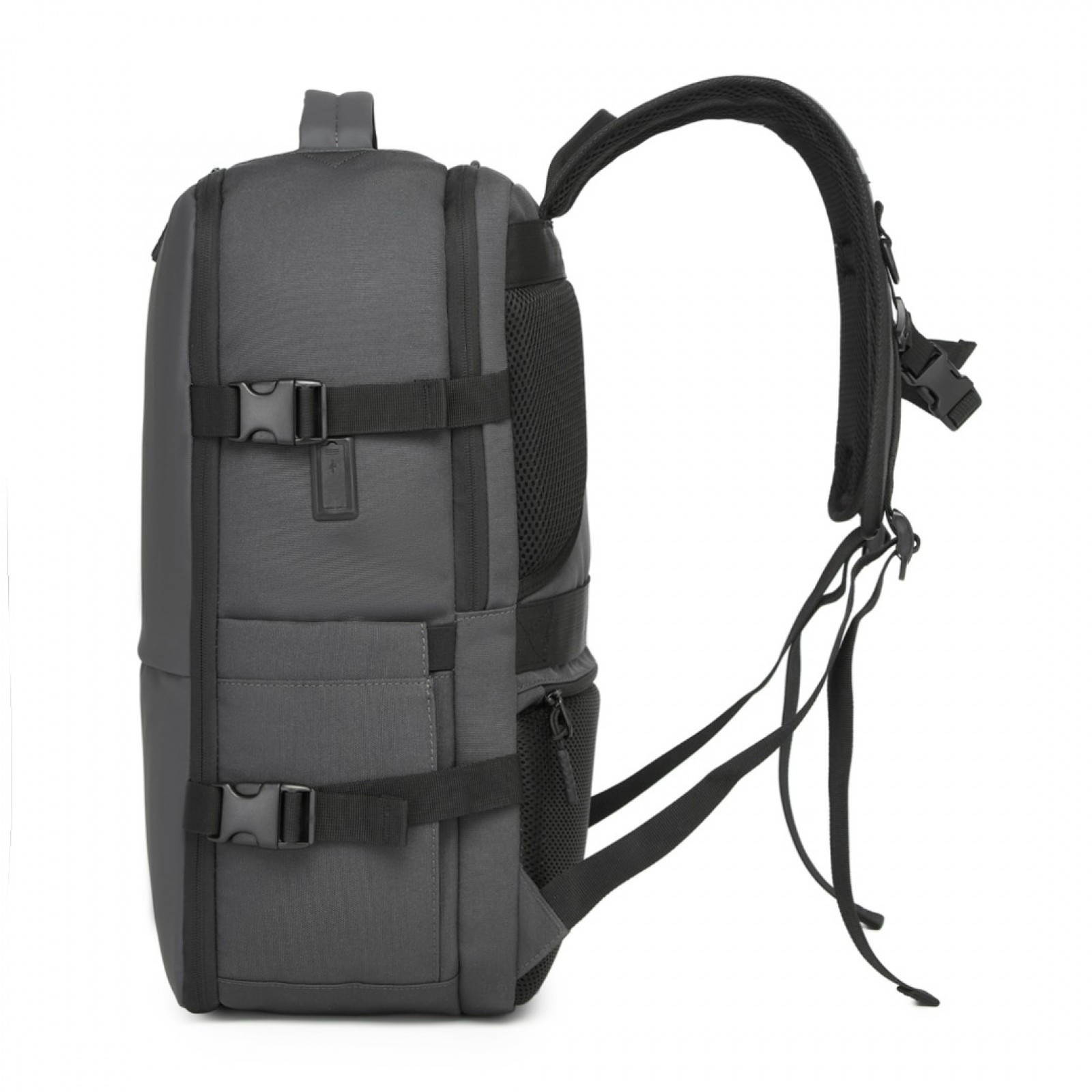 Tmavě šedý praktický cestovní batoh na notebook a s USB Evanthe