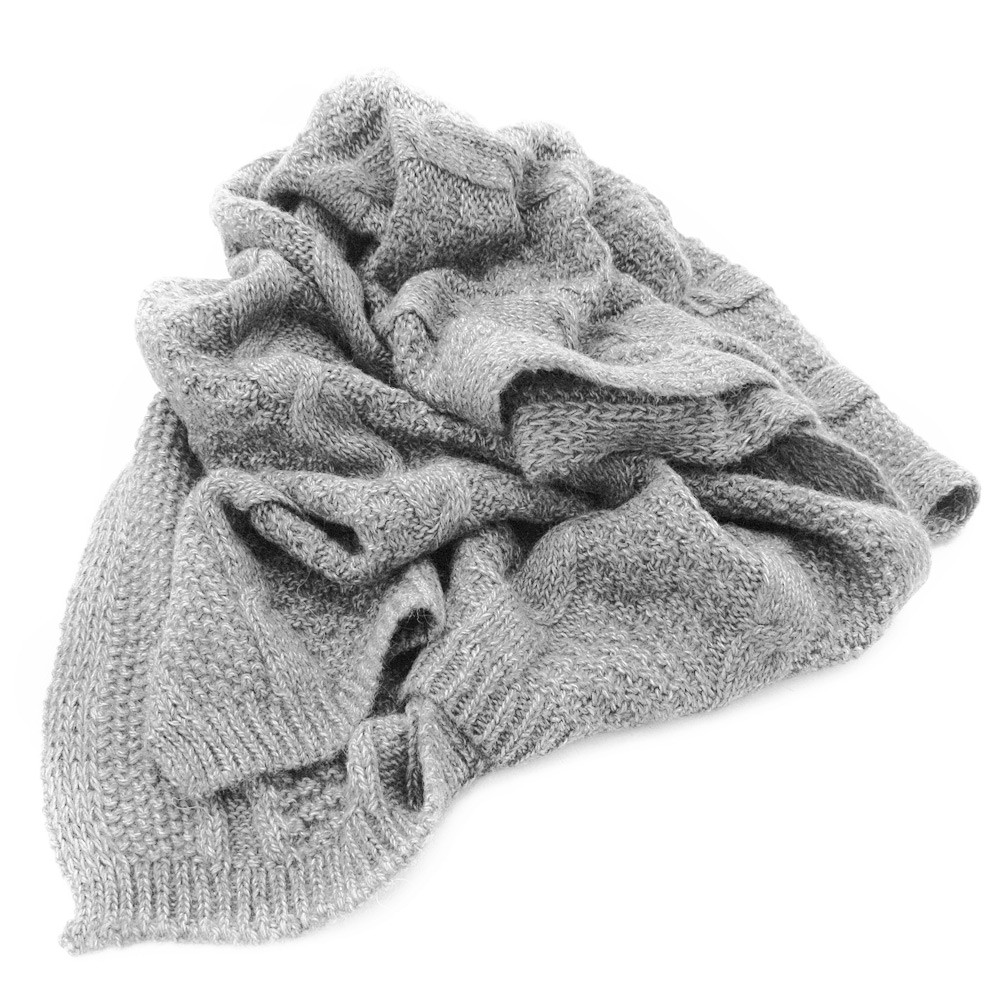 Světle šedá dámská pletená šála Thais