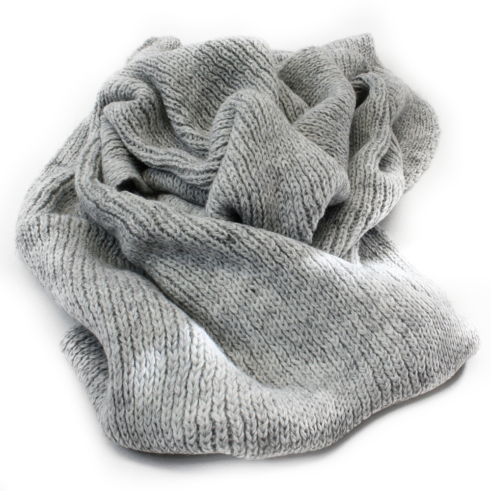 Světle šedý pletený dámský nákrčník Rivera