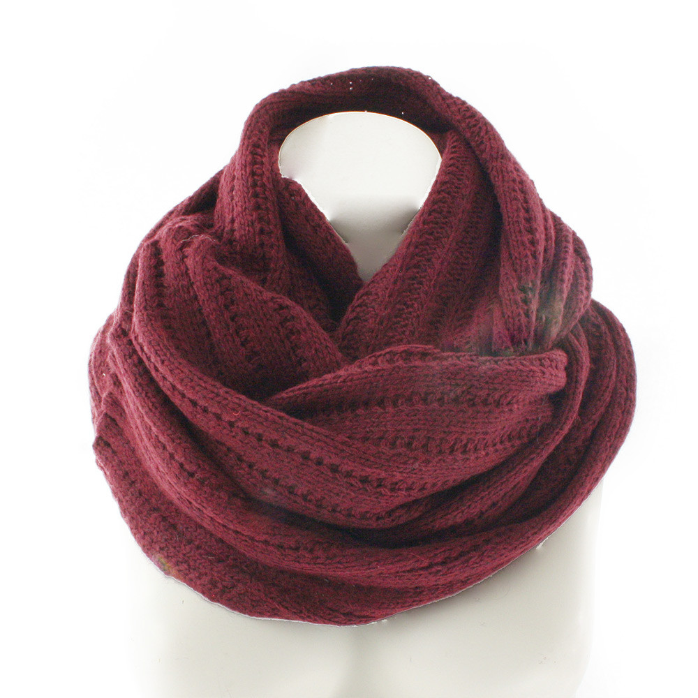 Vínově červený pletený dámský nákrčník Makoto