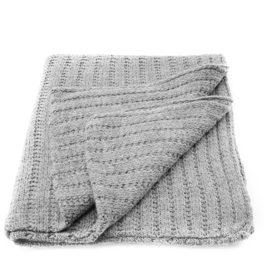 Světle šedý pletený dámský nákrčník Makoto