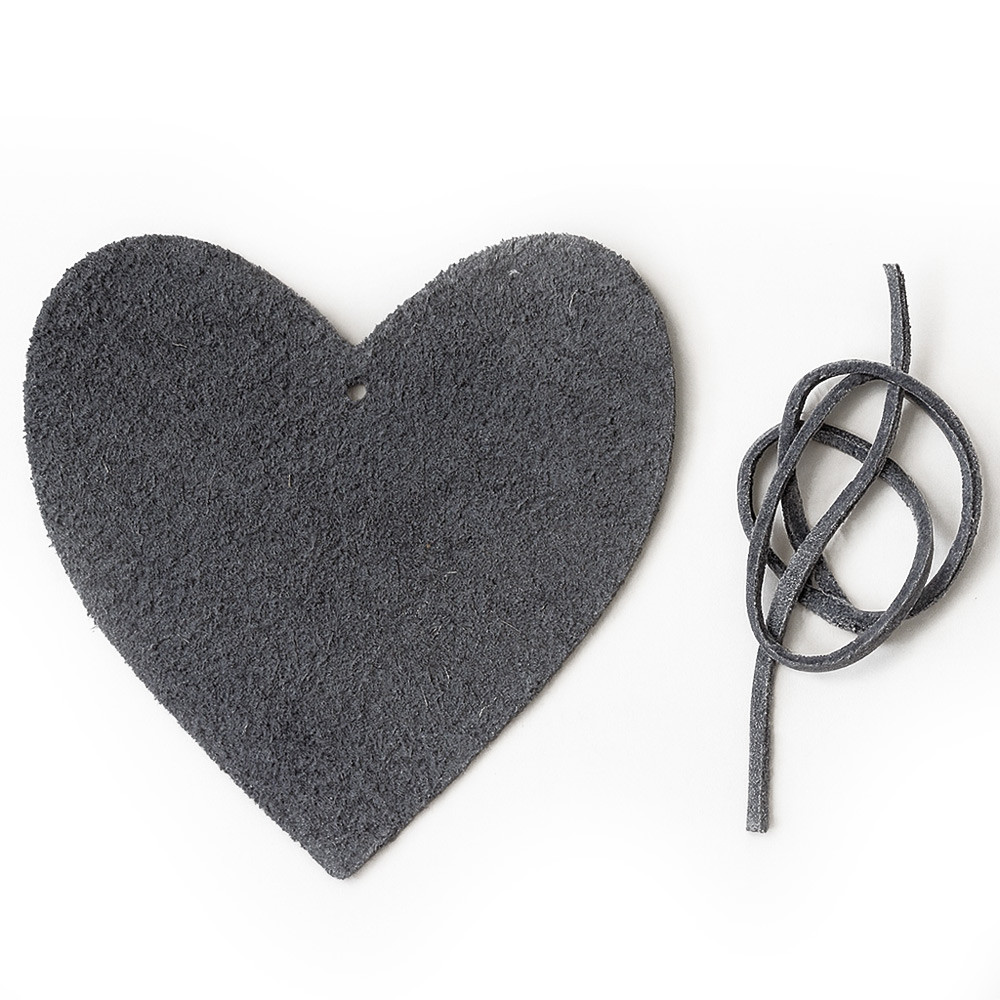 Tmavě stříbrná vánoční ozdoba srdce Ayane