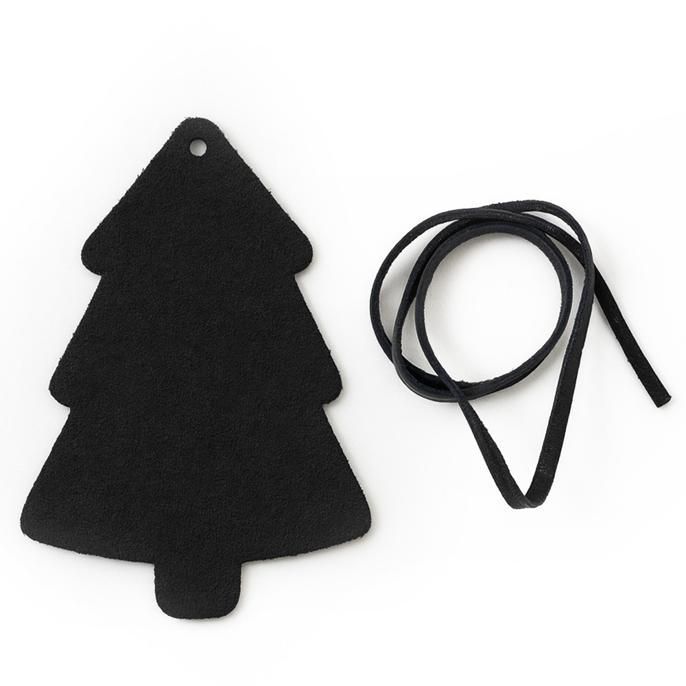 Černá vánoční ozdoba stromeček Yevheniy