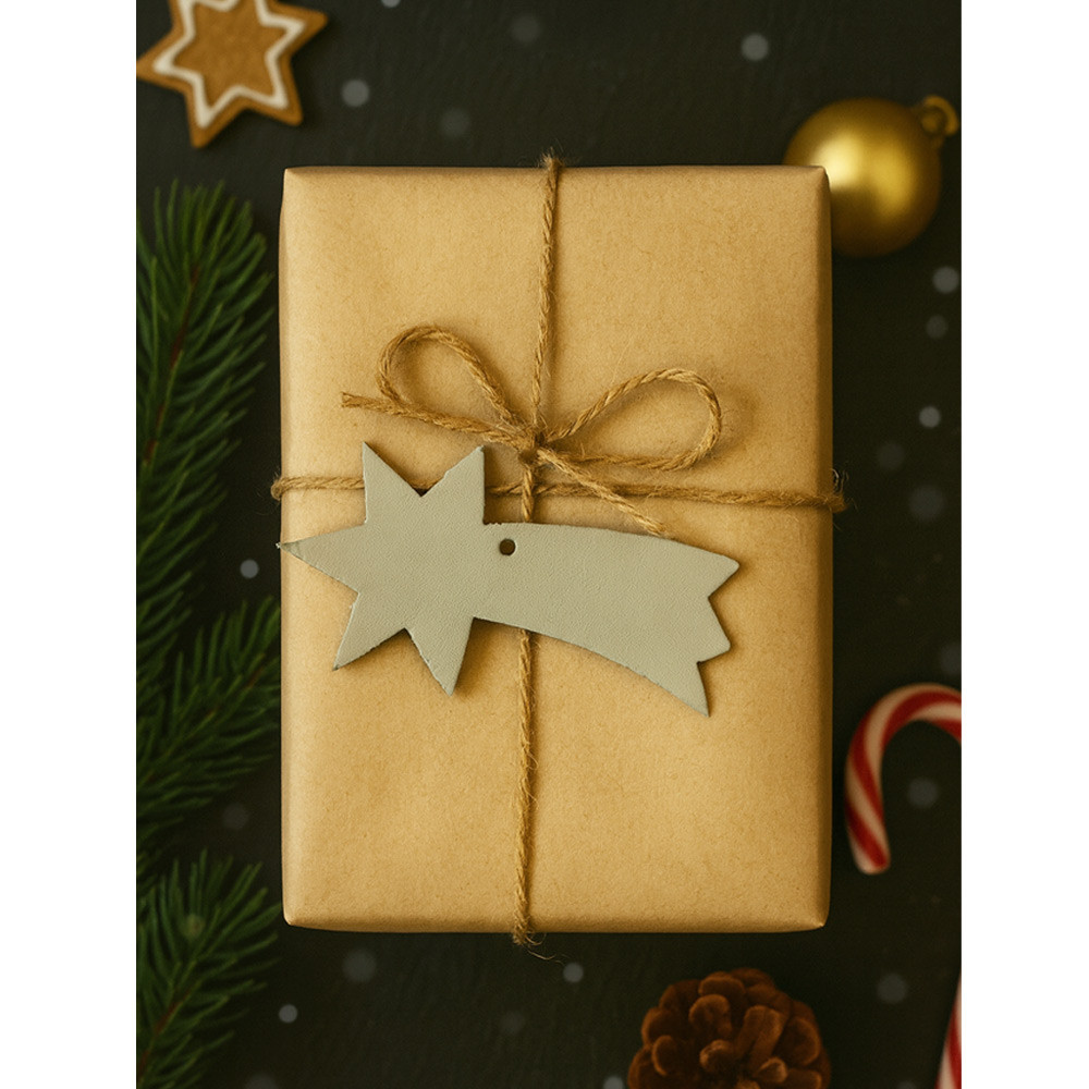 Světle šedá vánoční ozdoba stromeček Robbins