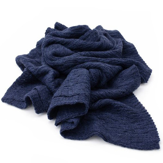 Tmavě modrý dámský pletený šátek Galina