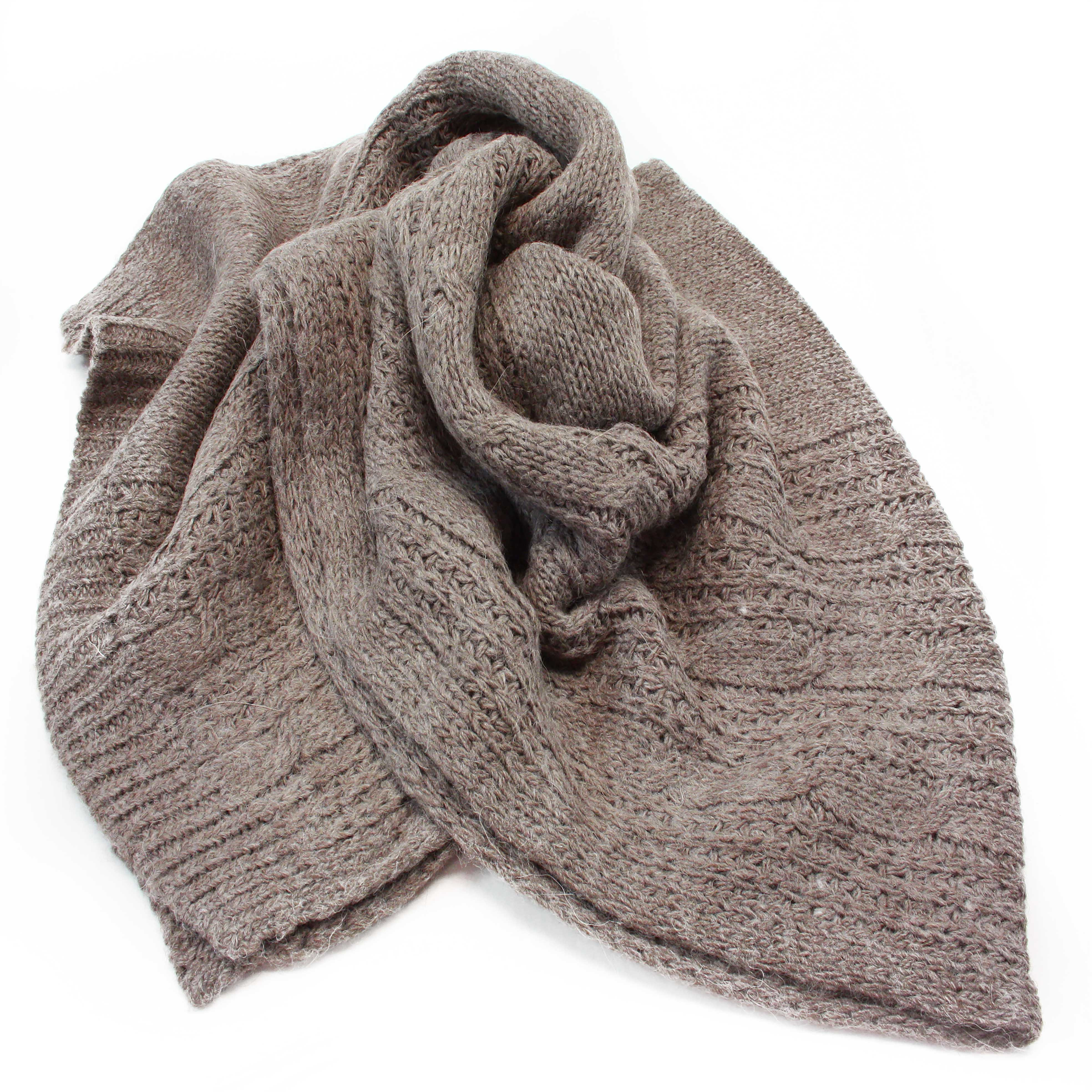 Hnědý dámský pletený šál Sachiko