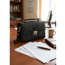 Černá pánská kožená etue se sklápěcím registrem a držadlem Cooper