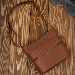 Hnědá dámská kožená crossbody kabelka Almira