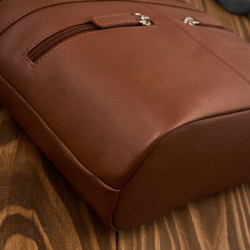 Hnědá dámská kožená crossbody kabelka Almira