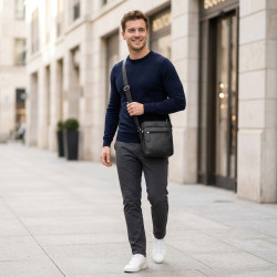 Černá pánská kožená crossbody taška Cobus