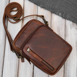 Hnědý pánský kožený crossbag Lochin