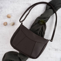 Tmavě hnědá dámská kožená crossbody kabelka Zafrina