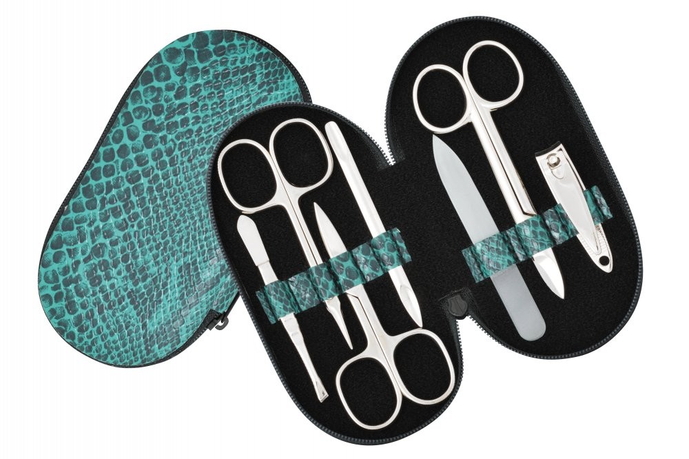 Tmavě zelená dámská manikúra s hadím vzorem Natalie