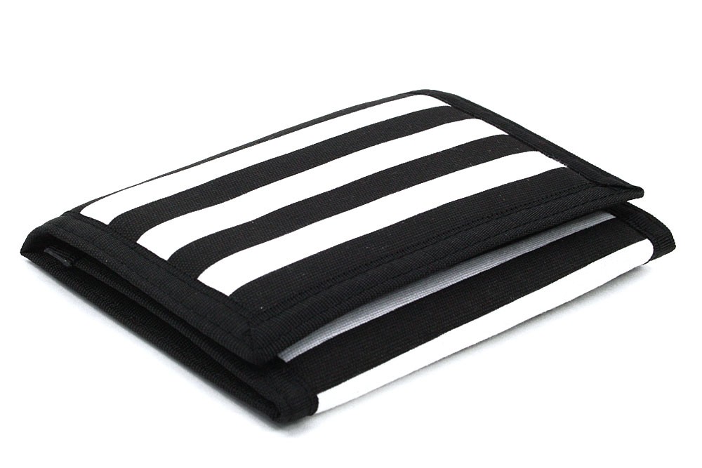 Černobílá pruhovaná peněženka Callie